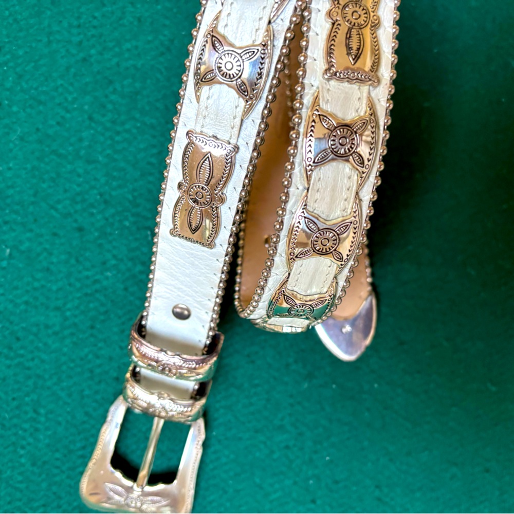 Vintage b b Simone Belt White Leather and Silver Detail-